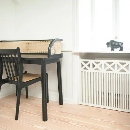 Modern 3br Duplex In Nyhavn W Private Balcony * Копенгаген