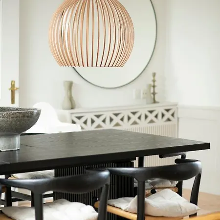 Modern 3br Duplex In Nyhavn W Private Balcony