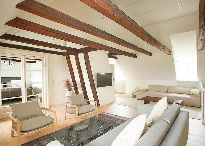 Modern 3br Duplex In Nyhavn W Private Balcony *